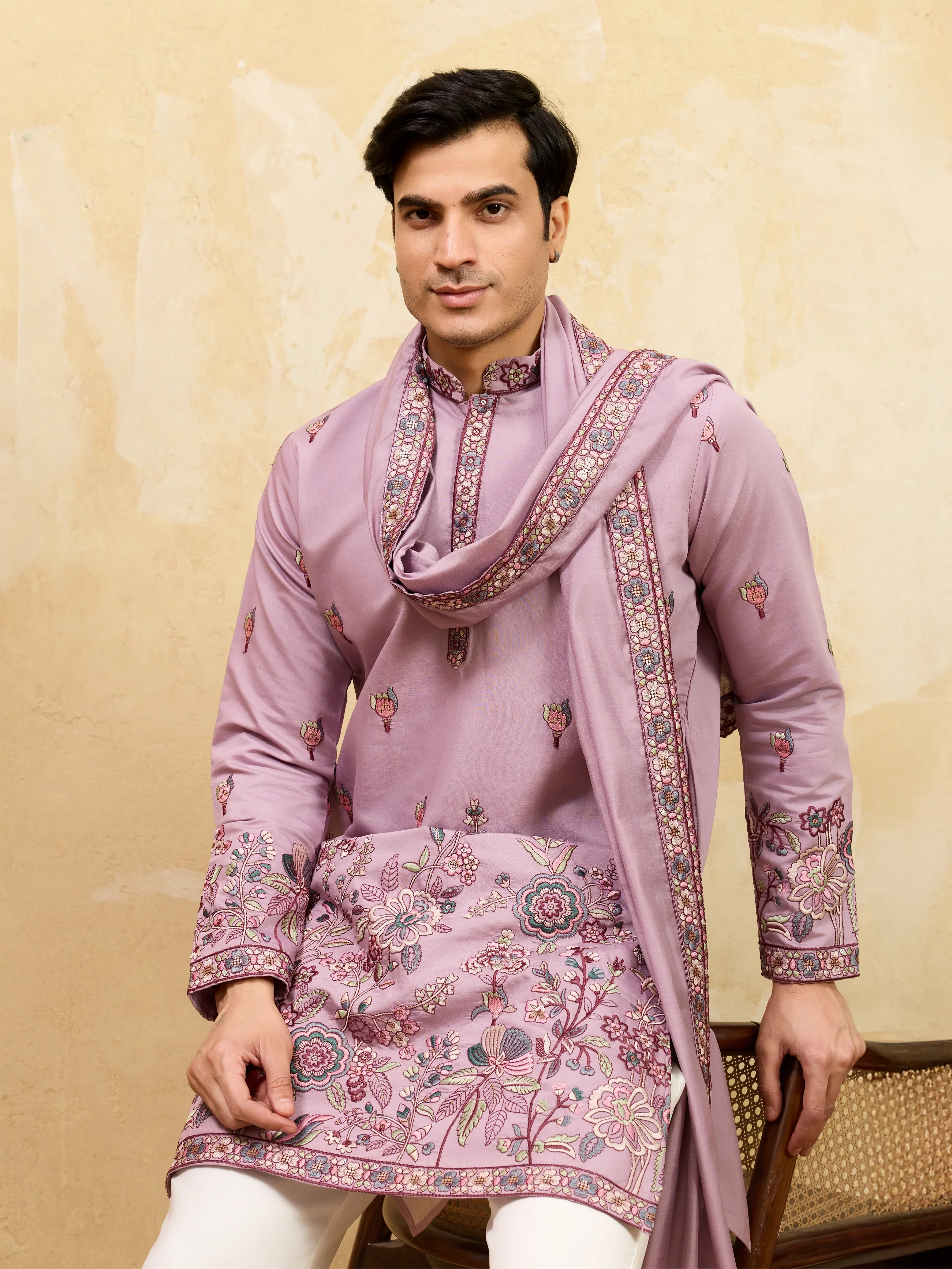 Elegant Lavender Embroidered Kurta with Dupatta for Men