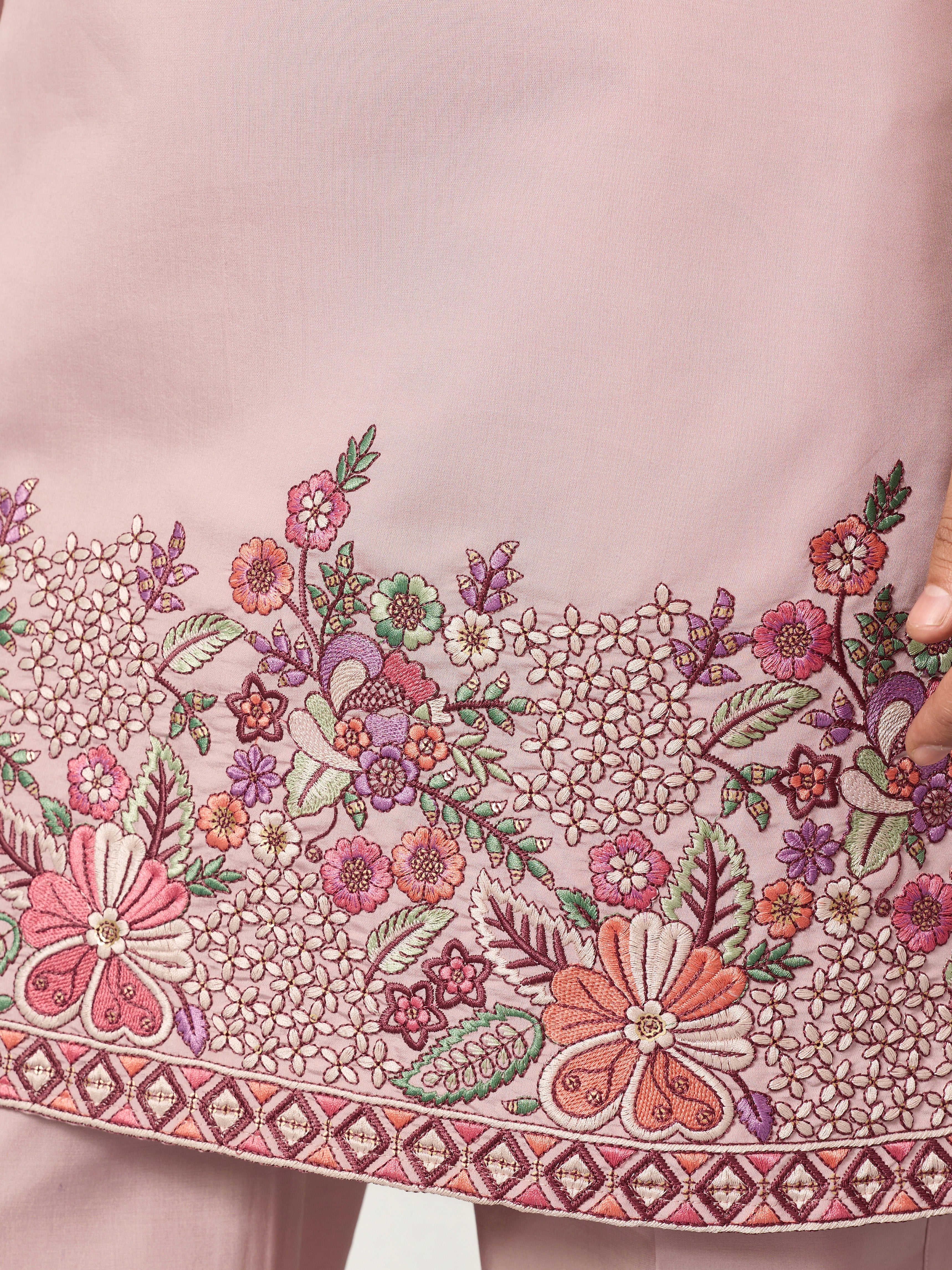 Stylish Dusty Pink Kurta Pant Set for Festive Occasions